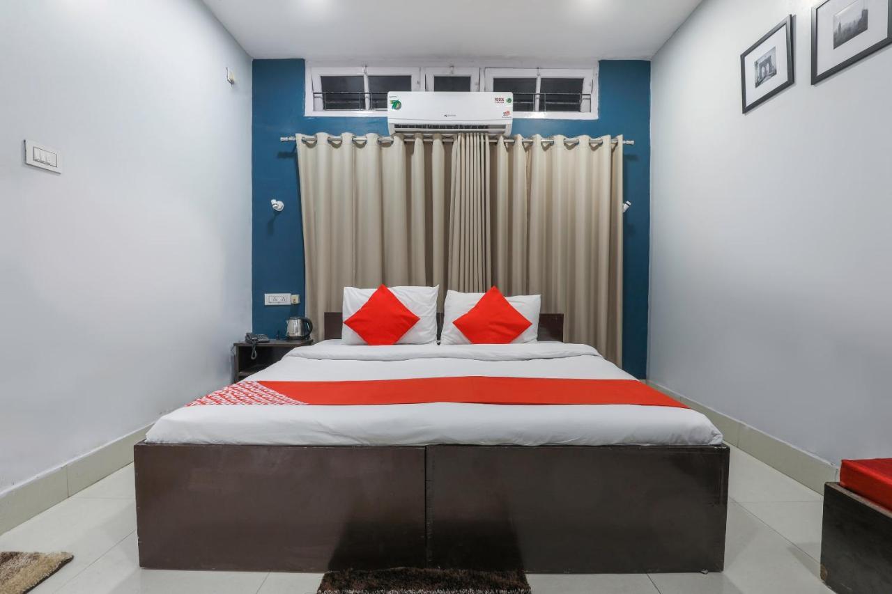 Oyo Rianna Inn Гувахати Екстериор снимка